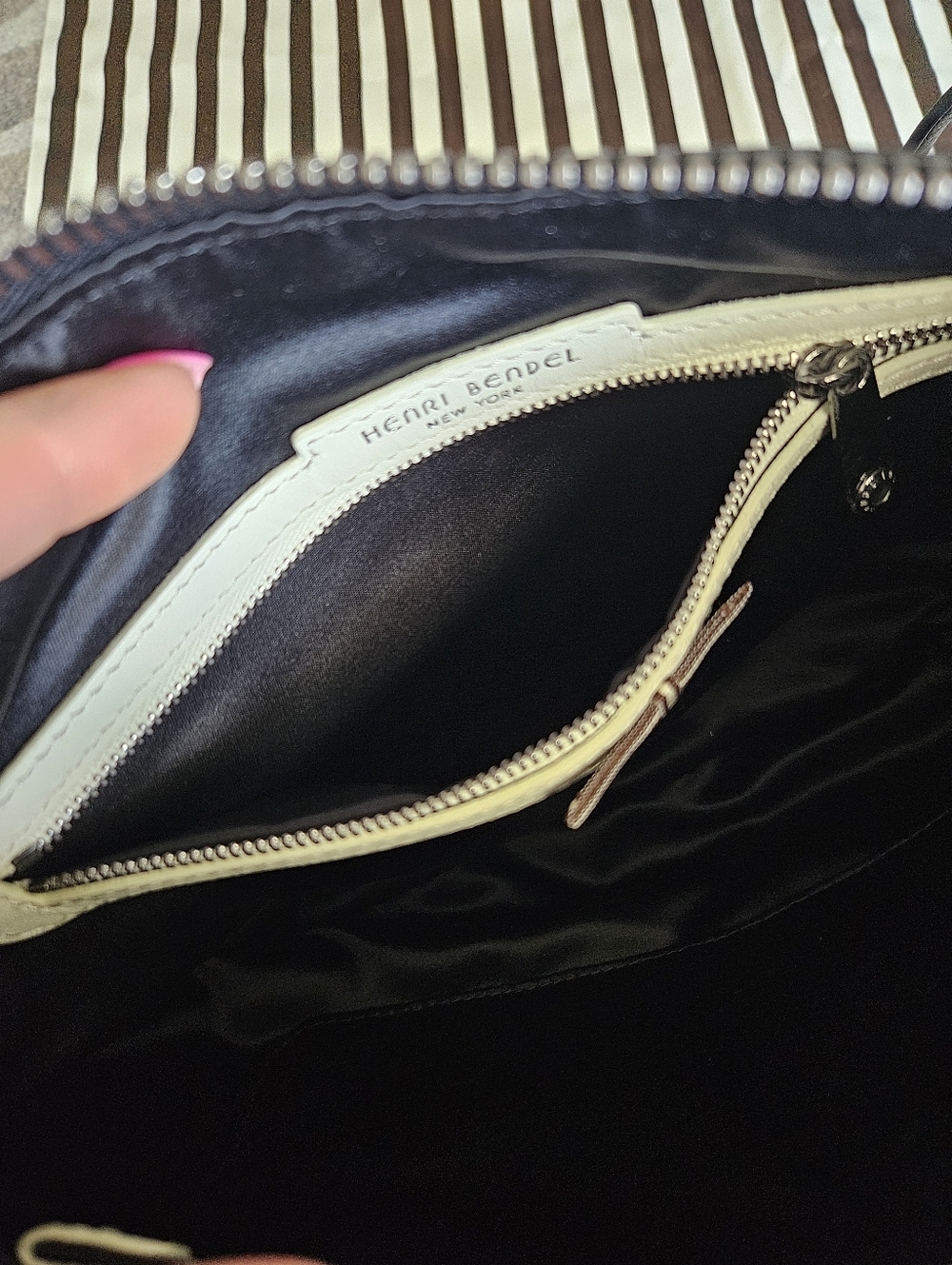 Henri Bendel Dylan Black Fringe Leather Hobo Rivet Crossbody Bag + Dustbag - Picture 14 of 15